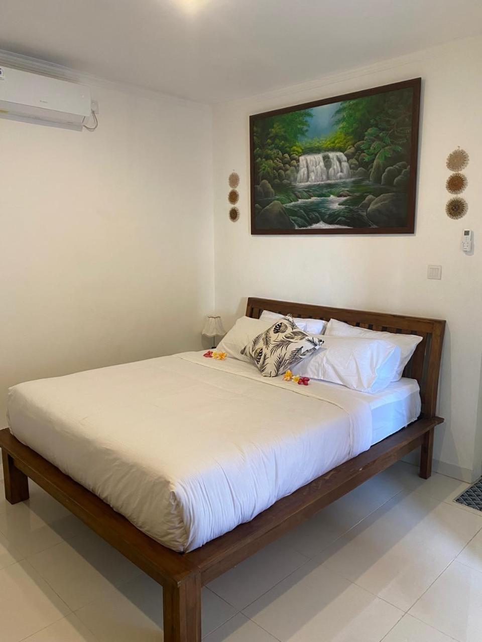 Manis Guest House Семиньяк Экстерьер фото