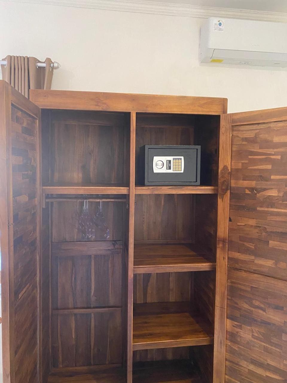 Manis Guest House Семиньяк Экстерьер фото